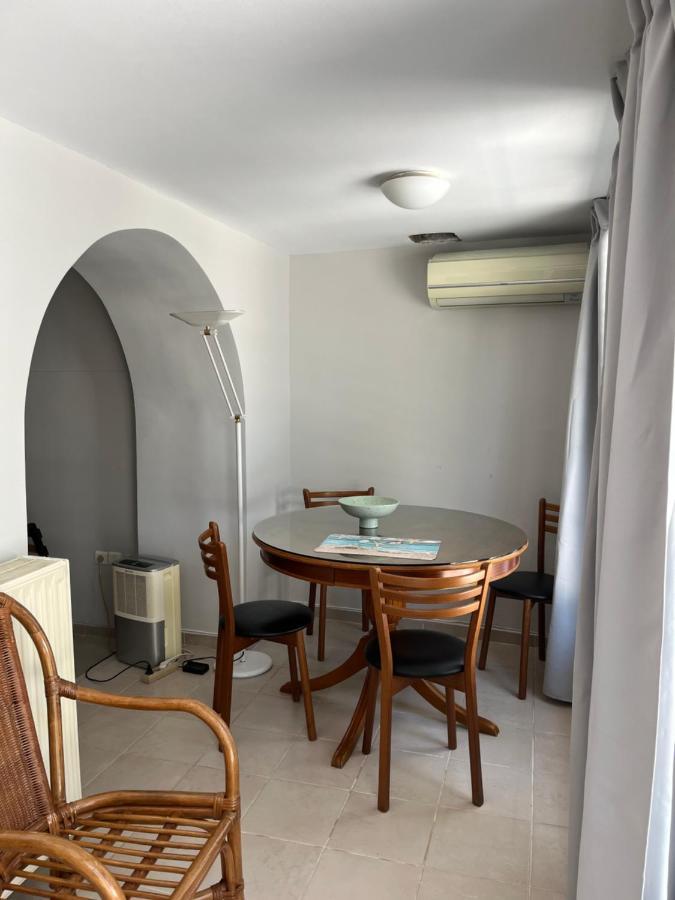 Errika's Near Athens Airport Apartment Spáta